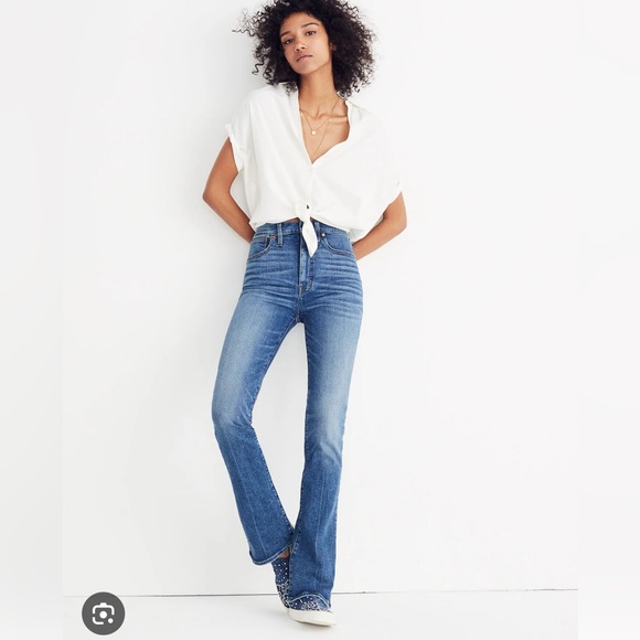 Madewell Denim - MADEWELL Flare Jeans in Calvino Wash: Crease Edition Size 31
